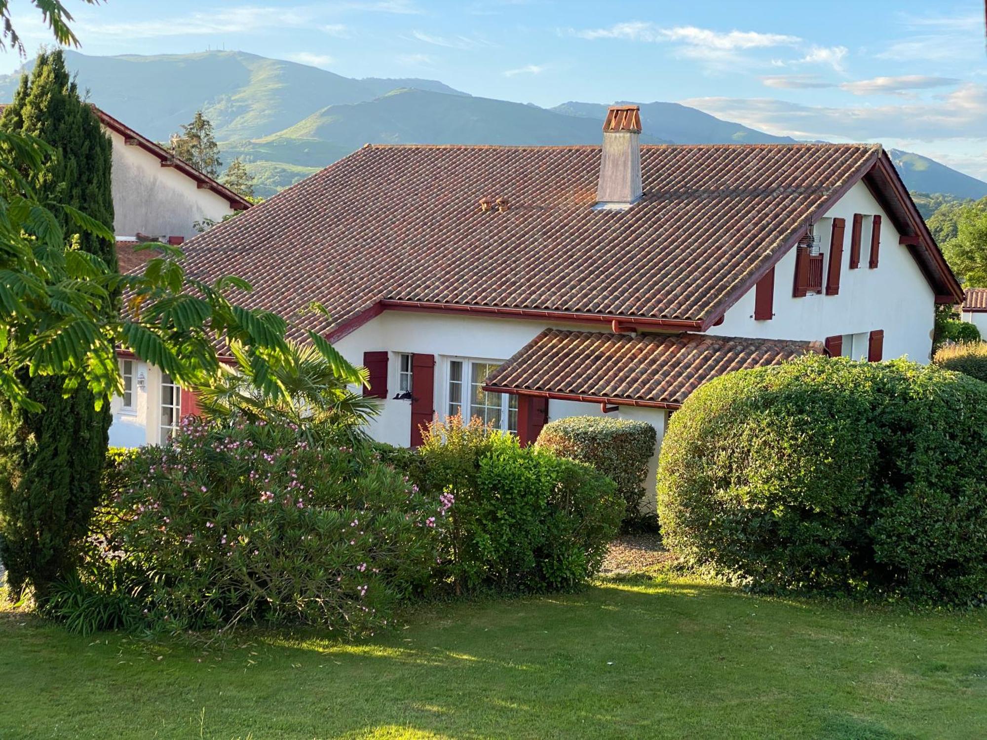 Baskoparadis I Eco-Gites I Calme I Vue I Anes I Jardin I Montagne I Nature Louhossoa Rom bilde